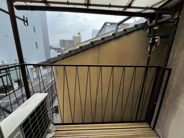 京都市右京区西院西高田町　中古戸建 現地写真（バルコニー）
