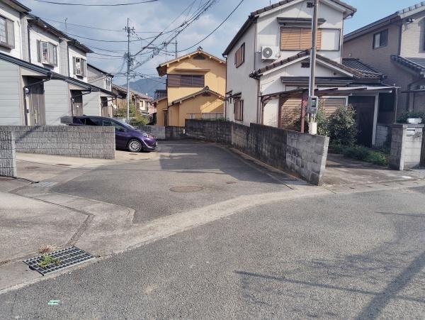 京都市山科区上花山講田町　古家付売土地 現地写真（前面道路含む現地写真）