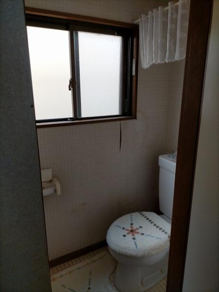 大阪市城東区諏訪3丁目　中古戸建 内観写真（トイレ）