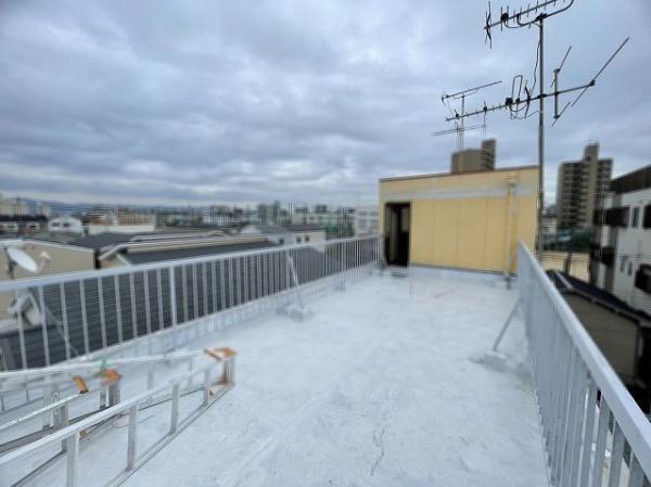大阪市城東区諏訪3丁目　中古戸建 現地写真（バルコニー）