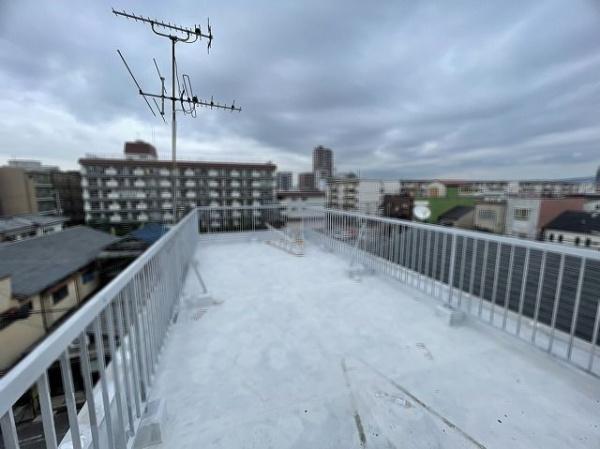 大阪市城東区諏訪3丁目　中古戸建 現地写真（バルコニー）