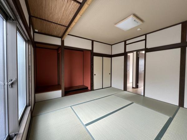 京都市右京区嵯峨広沢北下馬野町　中古戸建 内観写真（リビング以外の居室）