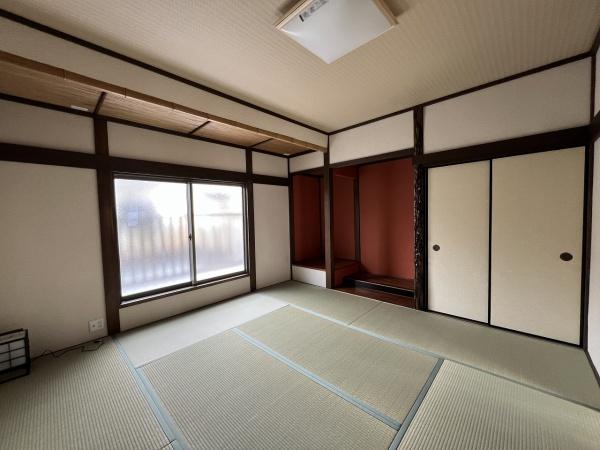 京都市右京区嵯峨広沢北下馬野町　中古戸建 内観写真（リビング以外の居室）