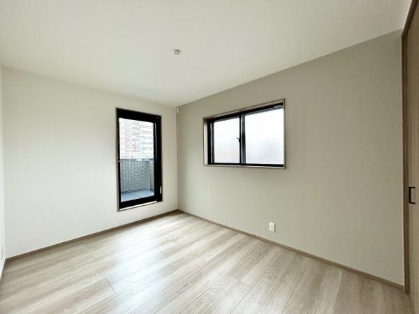 堺市堺区三条通　中古戸建 内観写真（リビング以外の居室）