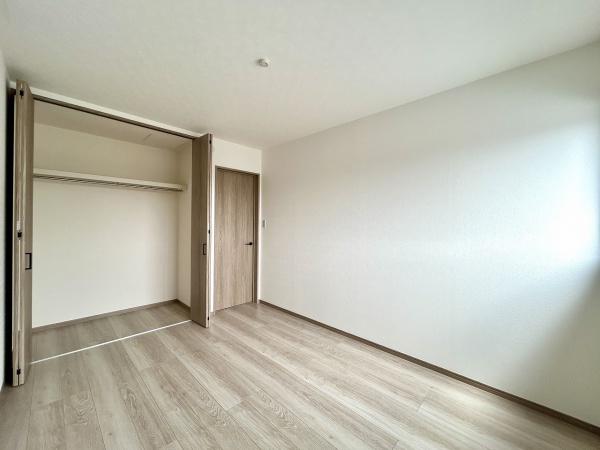 堺市堺区三条通　中古戸建 内観写真（リビング以外の居室）