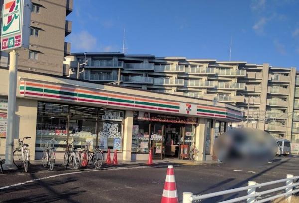 京都市右京区山ノ内苗町　中古戸建 コンビニ