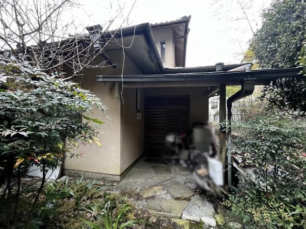 京都市左京区岩倉長谷町　中古戸建 現地写真（玄関）