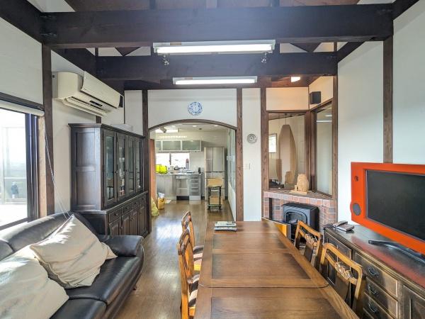 京都市右京区北嵯峨北ノ段町　中古戸建 内観写真（リビング）