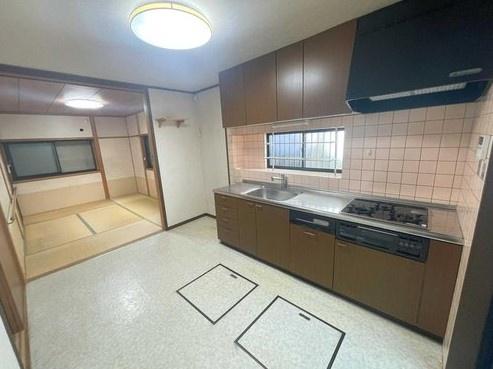 京都市北区鷹峯藤林町　中古戸建 内観写真（キッチン）