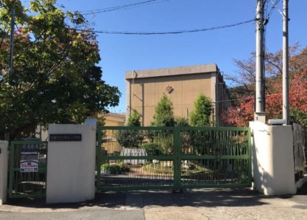 京都市山科区安朱奥ノ田　古家付売土地 小学校