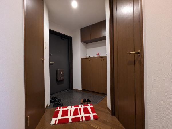 ライオンズマンション四条大宮ガーデンシティ 現地写真（玄関）