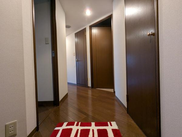 ライオンズマンション四条大宮ガーデンシティ 現地写真（玄関）