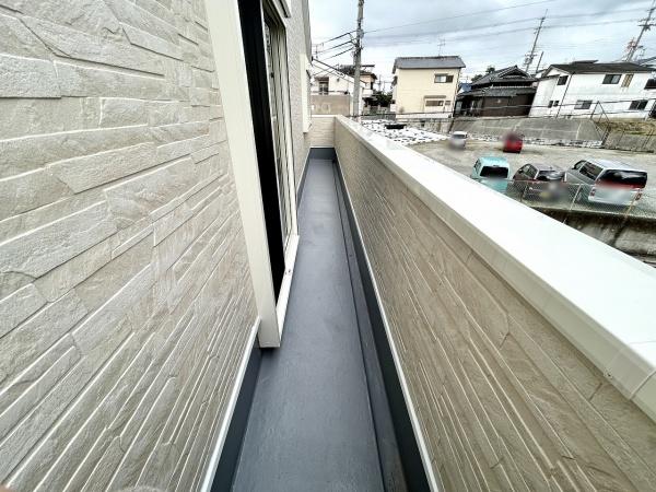 堺市美原区平尾　中古戸建 現地写真（バルコニー）