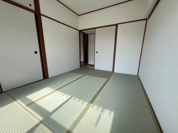山科団地A棟 内観写真（リビング以外の居室）