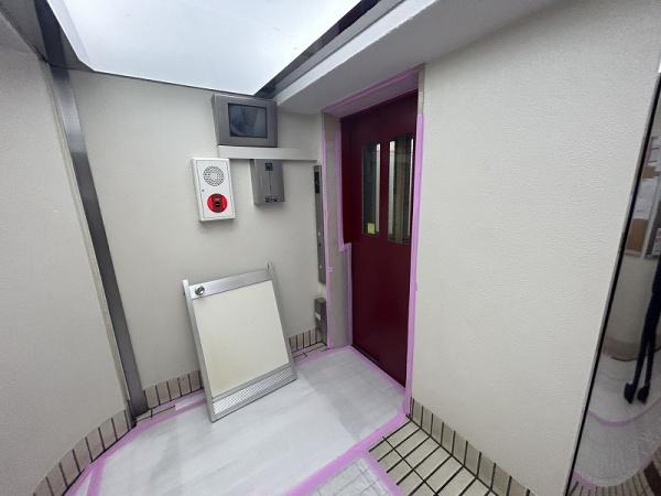 サンマンション丸太町 共用部写真（エントランス）