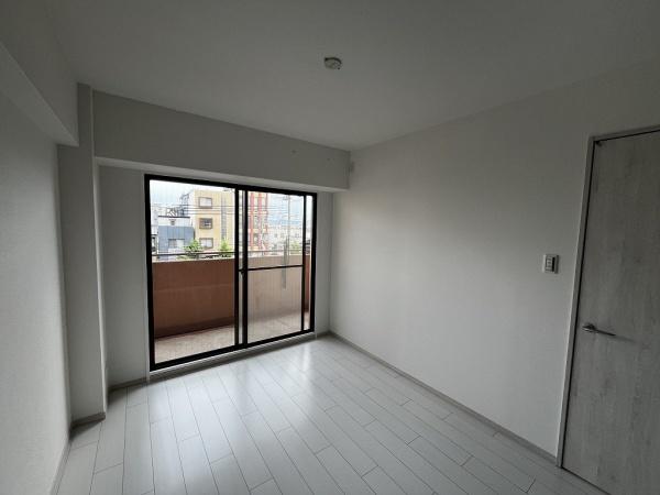 サンマンション丸太町 内観写真（リビング以外の居室）