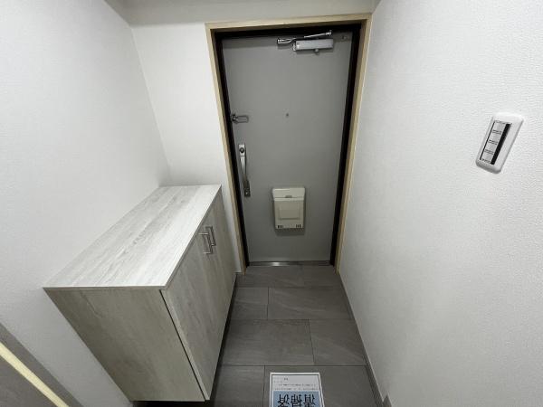 サンマンション丸太町 現地写真（玄関）