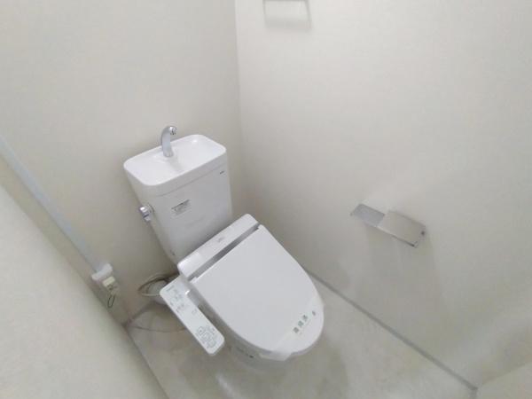 チサンマンション新大阪10番館 内観写真（トイレ）