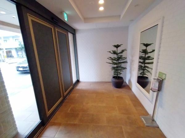 チサンマンション新大阪10番館 共用部写真（エントランス）
