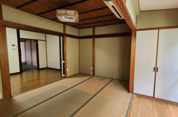 京都市北区紫竹下芝本町　中古戸建 内観写真（リビング以外の居室）
