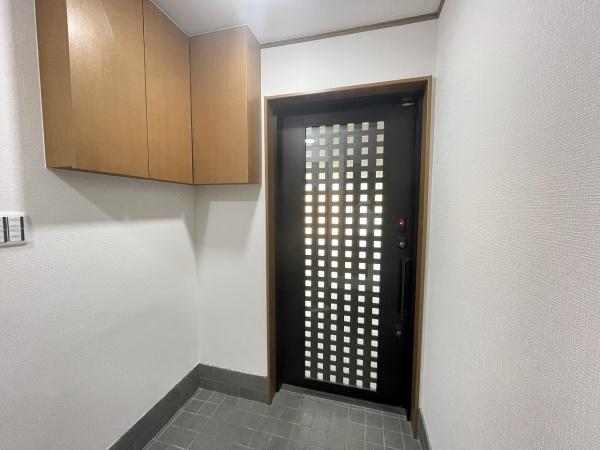 京都市北区紫竹牛若町　中古戸建 現地写真（玄関）