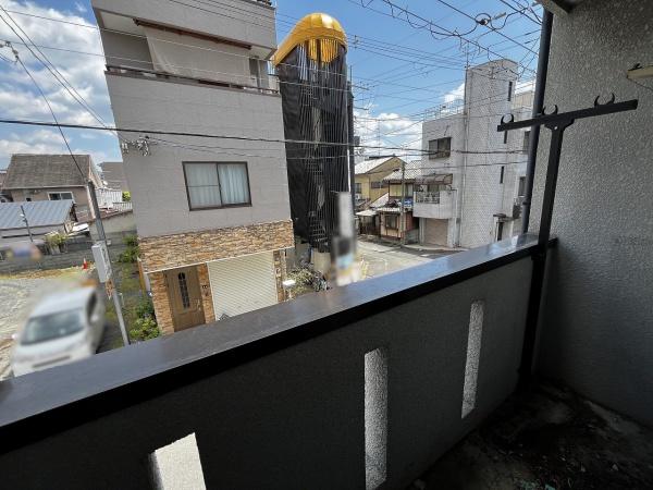 京都市北区紫竹牛若町　中古戸建 現地写真（バルコニー）