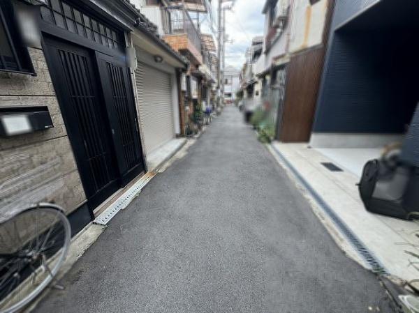 大阪市西成区梅南3丁目　中古テラスハウス 現地写真（前面道路含む現地写真）