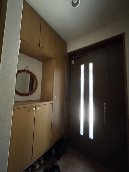 京都市山科区小野西浦　中古戸建 現地写真（玄関）