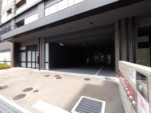 シエリアタワーなんば 共用部写真（駐車場）