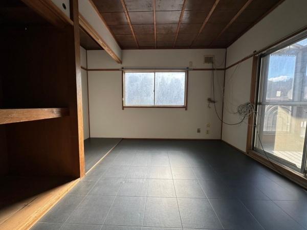 豊能郡能勢町平通　中古戸建 内観写真（リビング以外の居室）
