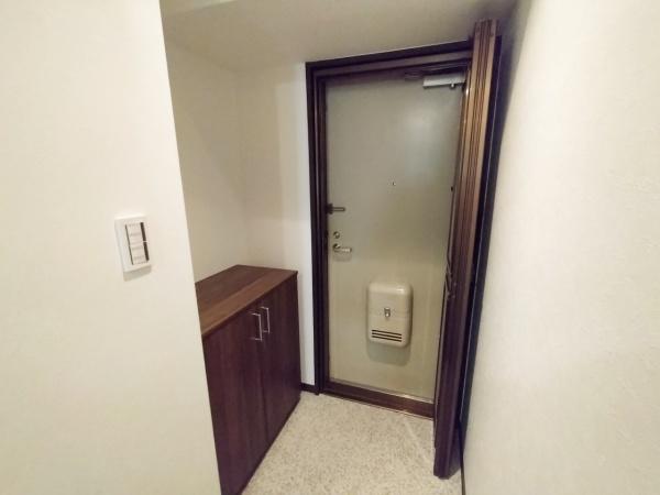 ライオンズマンション此花 現地写真（玄関）