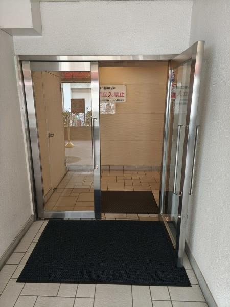 山科音羽マンションA棟 共用部写真（エントランス）