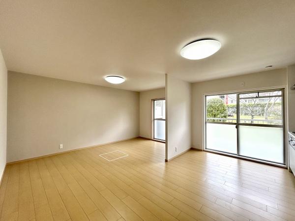 泉北茶山台第1次住宅11号棟 内観写真（リビング）
