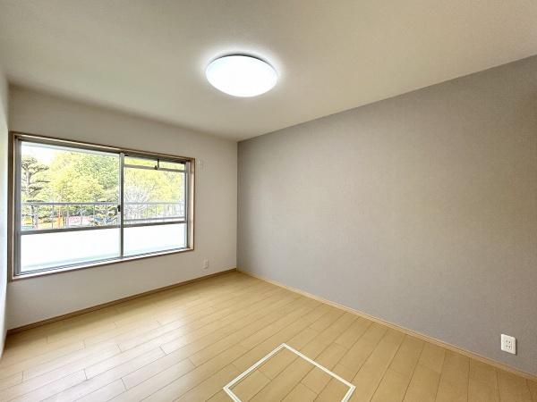 泉北茶山台第1次住宅11号棟 内観写真（リビング以外の居室）