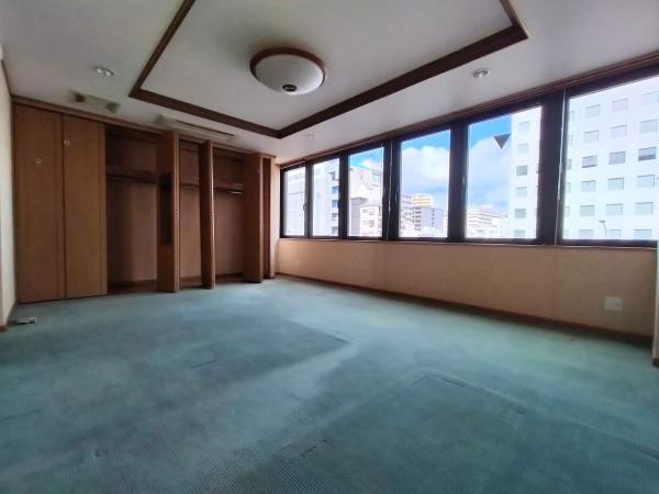 ラレーブ京都大宮堀川通　事務所併用住宅 内観写真（リビング以外の居室）