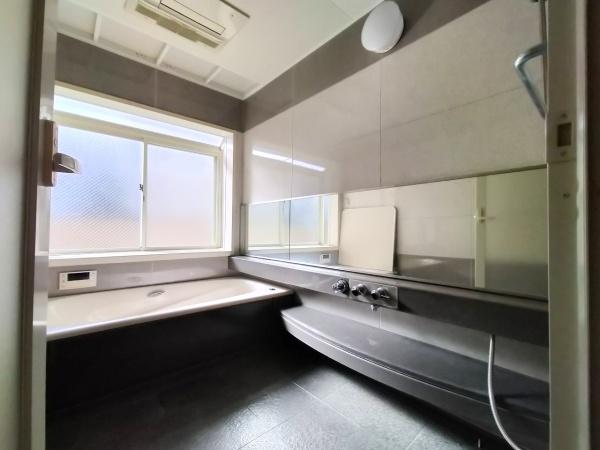 ラレーブ京都大宮堀川通　事務所併用住宅 内観写真（浴室）