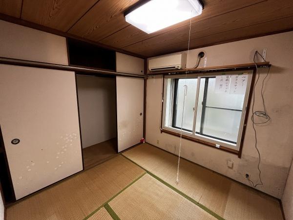 京都市左京区岩倉中在地町　中古テラスハウス 内観写真（リビング以外の居室）