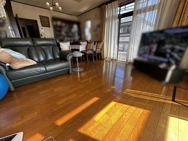 京都市山科区北花山山田町　中古戸建 内観写真（リビング）