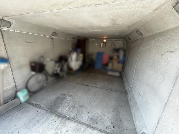 京都市山科区北花山山田町　中古戸建 現地写真（駐車場）