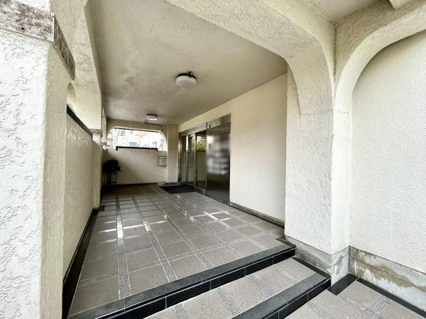 三国ヶ丘グリーンハイツ 共用部写真（エントランス）