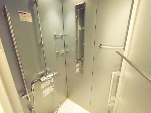 ジオタワー堺筋本町 内観写真（浴室）