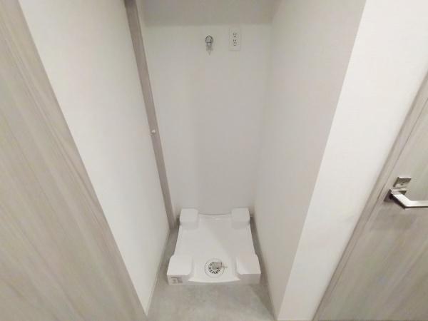 ジオタワー堺筋本町 内観写真（洗面台・洗面所）