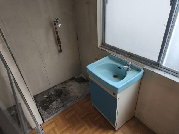 京都市山科区御陵荒巻町　中古戸建 内観写真（洗面台・洗面所）