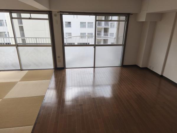 山科音羽マンションA棟 内観写真（リビング）