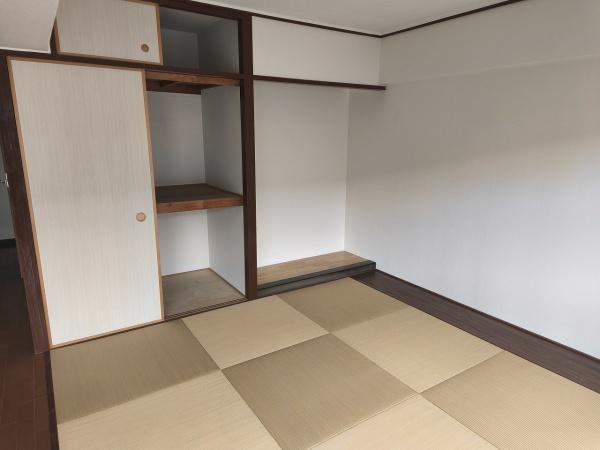 山科音羽マンションA棟 内観写真（リビング以外の居室）