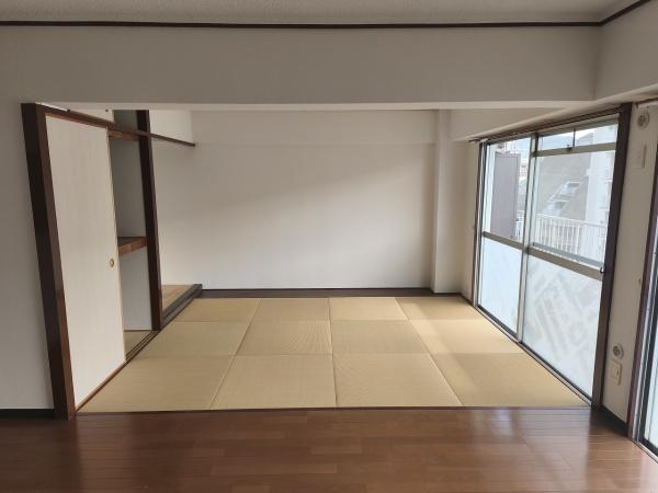 山科音羽マンションA棟 内観写真（リビング以外の居室）