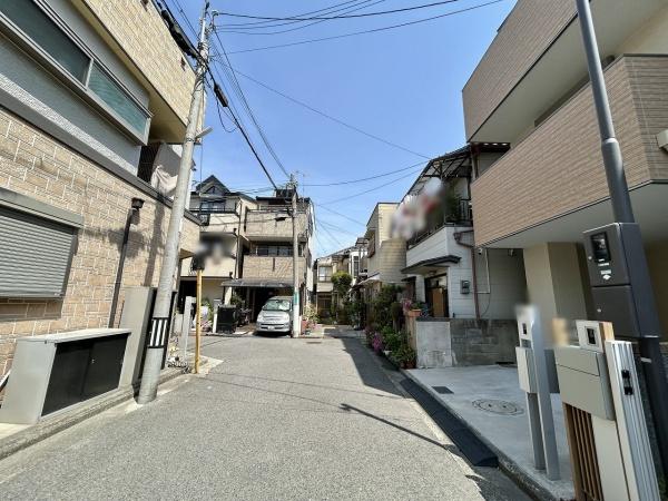 堺市堺区香ヶ丘町1丁　中古戸建 現地写真（前面道路含む現地写真）