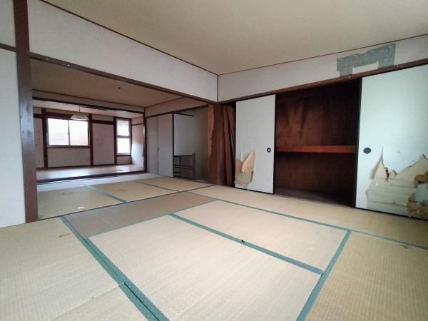 京都市右京区龍安寺西ノ川町　中古テラスハウス 内観写真（リビング以外の居室）