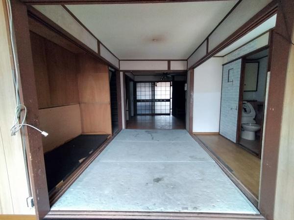 京都市右京区龍安寺西ノ川町　中古テラスハウス 内観写真（リビング以外の居室）