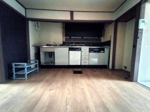 京都市右京区龍安寺西ノ川町　中古テラスハウス 内観写真（キッチン）